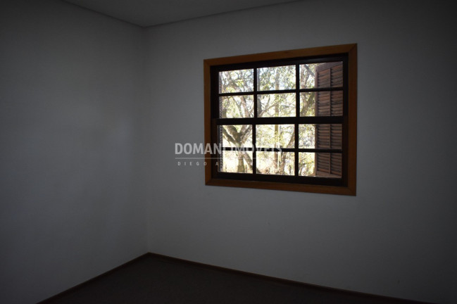 Imagem Casa com 4 Quartos à Venda, 149 m² em Região Do Parque Da água Santa - Campos Do Jordão