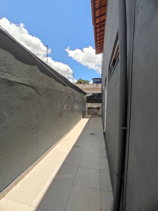 Imagem Casa com 4 Quartos à Venda, 166 m² em Major Prates - Montes Claros
