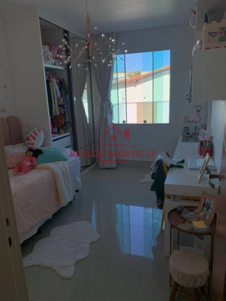 Imagem Casa com 4 Quartos à Venda, 240 m² em Portinho - Cabo Frio