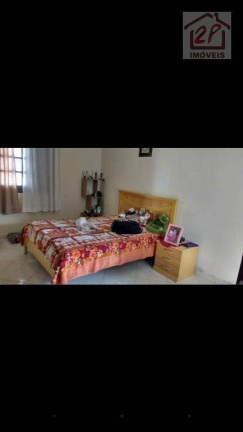 Imagem Casa com 3 Quartos à Venda, 250 m² em Bosque Dos Eucaliptos - São José Dos Campos