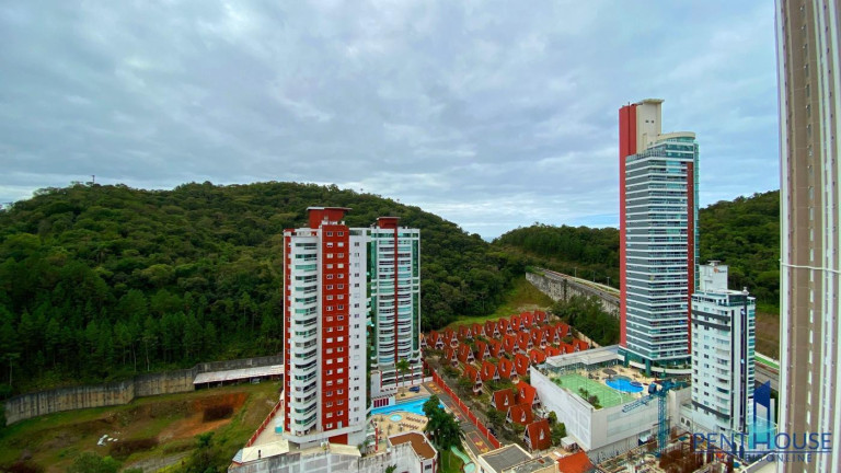 Imagem Apartamento com 3 Quartos à Venda, 133 m² em Pioneiros - Balneário Camboriú Imagem Apartamento com 3 Quartos à Venda, 133 m² em Pioneiros - Balneário Camboriú