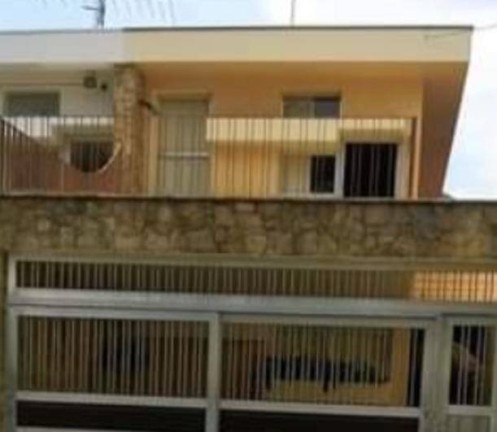 Sobrado com 3 Quartos à Venda, 300 m² em Interlagos - São Paulo