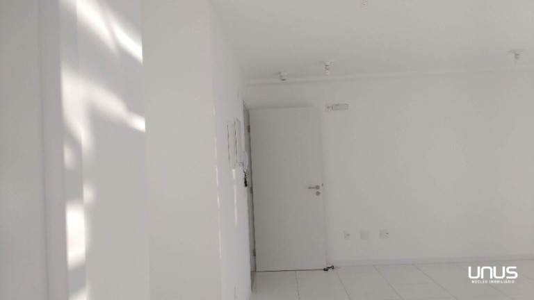 Imagem Sala Comercial à Venda, 50 m² em Coqueiros - Florianópolis Imagem Sala Comercial à Venda, 50 m² em Coqueiros - Florianópolis