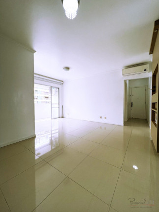 Imagem Apartamento com 3 Quartos à Venda, 121 m² em Centro - Florianópolis Imagem Apartamento com 3 Quartos à Venda, 121 m² em Centro - Florianópolis