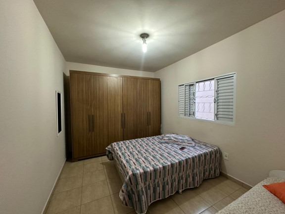 Imagem Casa com 2 Quartos à Venda, 250 m² em Jardim Califórnia - Taubaté Imagem Casa com 2 Quartos à Venda, 250 m² em Jardim Califórnia - Taubaté
