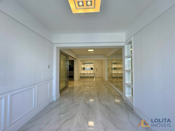 Imagem Apartamento com 3 Quartos à Venda, 119 m² em Centro - Florianópolis Imagem Apartamento com 3 Quartos à Venda, 119 m² em Centro - Florianópolis