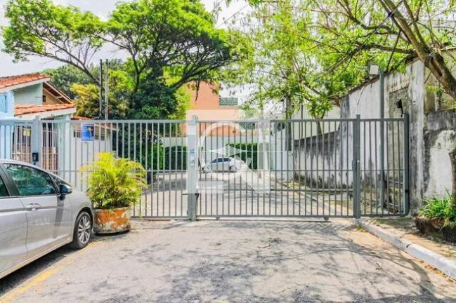 Imagem Casa de Condomínio com 4 Quartos à Venda, 200 m² em Santo Amaro - São Paulo Imagem Casa de Condomínio com 4 Quartos à Venda, 200 m² em Santo Amaro - São Paulo