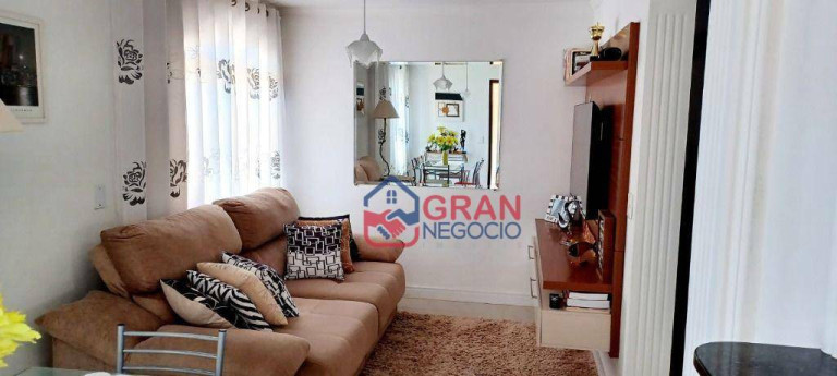Imagem Sobrado com 4 Quartos à Venda, 180 m² em Santa Felicidade - Curitiba