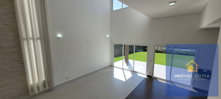 Imagem Casa de Condomínio com 3 Quartos à Venda, em Jardim Do Golf I - Jandira Imagem Casa de Condomínio com 3 Quartos à Venda, em Jardim Do Golf I - Jandira