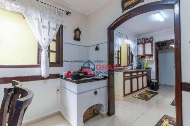 Imagem Casa com 3 Quartos à Venda, 123 m² em São Braz - Curitiba