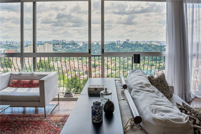 Imagem Imóvel com 4 Quartos à Venda, em Morumbi - São Paulo Imagem Imóvel com 4 Quartos à Venda, em Morumbi - São Paulo
