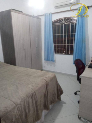 Imagem Casa com 3 Quartos à Venda, 250 m² em Solemar - Praia Grande