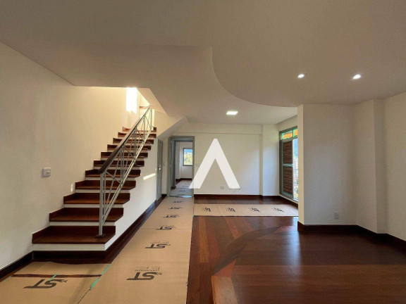 Imagem Cobertura com 3 Quartos à Venda, 145 m² em Várzea - Teresópolis Imagem Cobertura com 3 Quartos à Venda, 145 m² em Várzea - Teresópolis