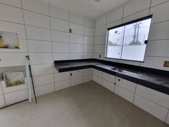 Imagem Casa com 3 Quartos à Venda, em Extensão Serramar - Rio Das Ostras Imagem Casa com 3 Quartos à Venda, em Extensão Serramar - Rio Das Ostras