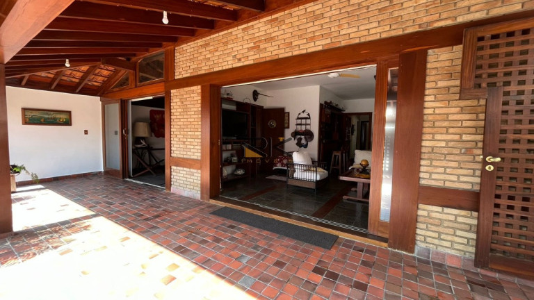 Imagem Casa com 5 Quartos à Venda, 225 m² em Perequê Açu - Ubatuba