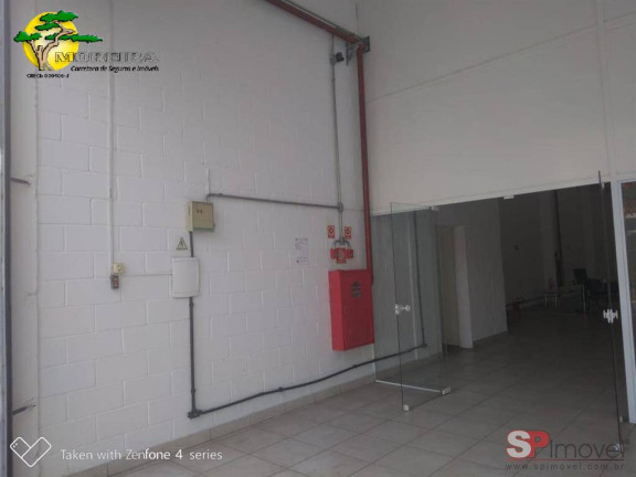 Imóvel Comercial à Venda, 800 m² em Cidade Soberana - Guarulhos