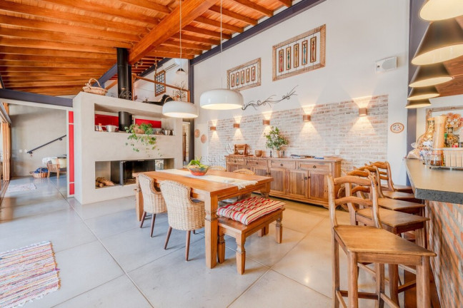 Imagem Casa com 4 Quartos à Venda, 746 m² em Jardim Isabel - Porto Alegre Imagem Casa com 4 Quartos à Venda, 746 m² em Jardim Isabel - Porto Alegre
