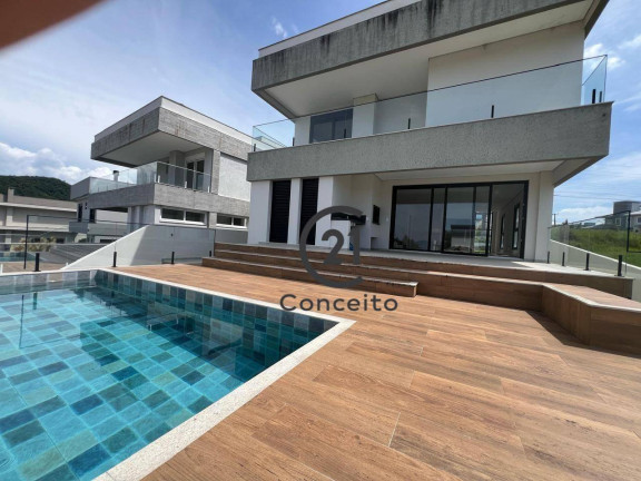 Casa com 3 Quartos à Venda, 296 m² em Cidade Universitária Pedra Branca - Palhoça
