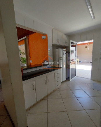 Imagem Casa com 3 Quartos à Venda, 124 m² em Bairro Getulio Vargas - Mogi Mirim Imagem Casa com 3 Quartos à Venda, 124 m² em Bairro Getulio Vargas - Mogi Mirim