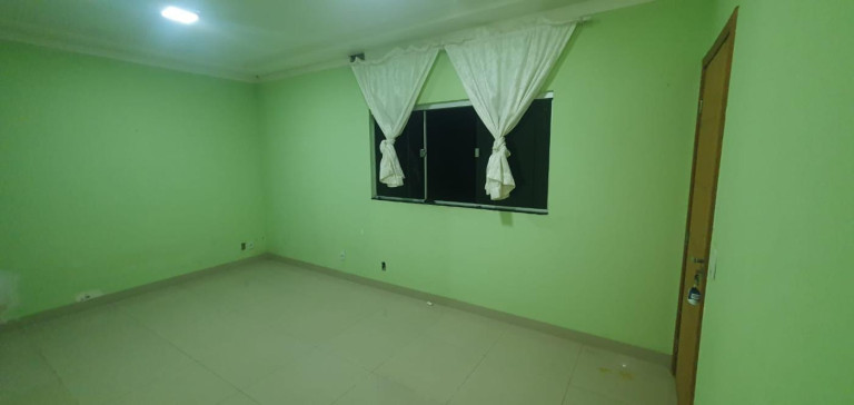 Imagem Casa com 2 Quartos à Venda, 200 m² em Jardim Universitário - Cuiabá