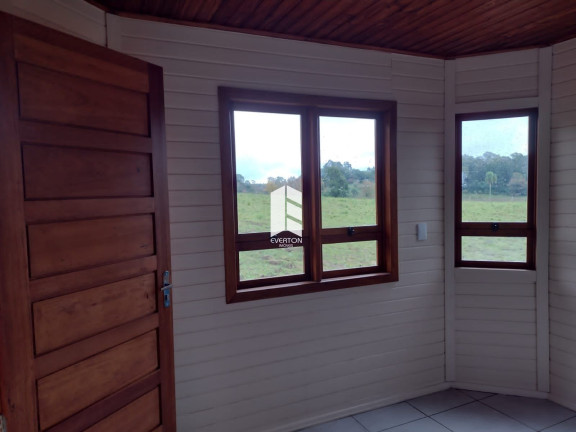Imagem Imóvel com 2 Quartos à Venda, 100.000.000 m² em Novo Pinhal - Itaara