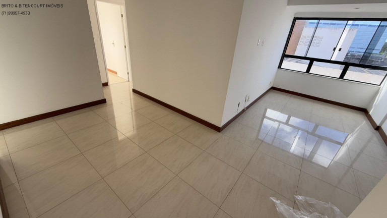 Imagem Imóvel com 3 Quartos à Venda, 75 m² em Imbuí - Salvador Imagem Imóvel com 3 Quartos à Venda, 75 m² em Imbuí - Salvador