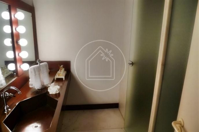 Imagem Casa com 4 Quartos à Venda, 808 m² em Itanhangá - Rio De Janeiro