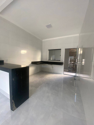 Imagem Casa com 3 Quartos à Venda, 142 m² em Moinho Dos Ventos - Goiânia Imagem Casa com 3 Quartos à Venda, 142 m² em Moinho Dos Ventos - Goiânia