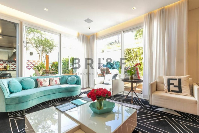 Casa com 5 Quartos à Venda ou Locação, 550 m² em Alto Da Boa Vista - São Paulo