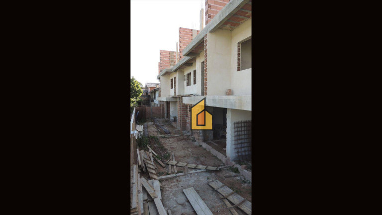 Imagem Sobrado com 3 Quartos à Venda, 190 m² em Centro - Araucária