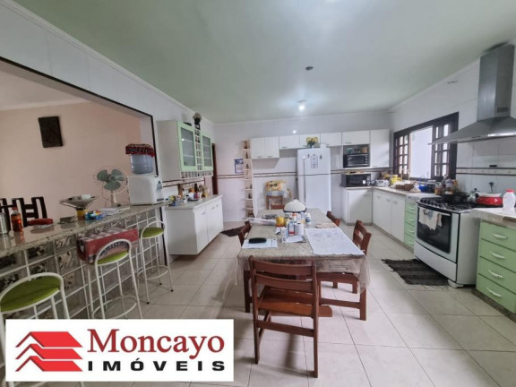 Imagem Sobrado com 3 Quartos à Venda, 306 m² em Indaiá - Caraguatatuba