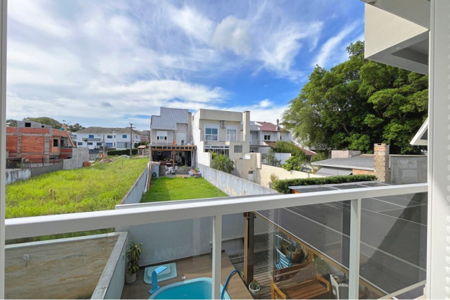 Imagem Casa com 3 Quartos à Venda, 210 m² em Hípica - Porto Alegre Imagem Casa com 3 Quartos à Venda, 210 m² em Hípica - Porto Alegre