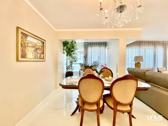 Imagem Apartamento com 4 Quartos à Venda, 144 m² em Agronômica - Florianópolis Imagem Apartamento com 4 Quartos à Venda, 144 m² em Agronômica - Florianópolis