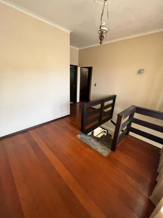 Imagem Sobrado com 4 Quartos à Venda, 216 m² em Guanabara - Joinville