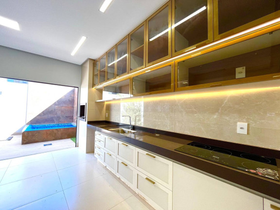 Imagem Casa com 3 Quartos à Venda, 155 m² em Cidade Das Flores - Caldas Novas Imagem Casa com 3 Quartos à Venda, 155 m² em Cidade Das Flores - Caldas Novas