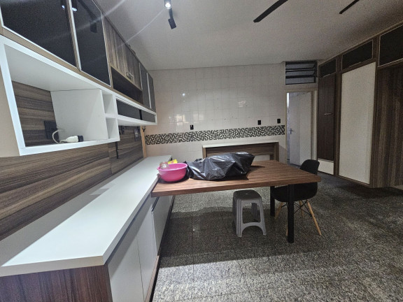 Imagem Casa com 4 Quartos para Alugar, 276 m² em Aparecida - Santos