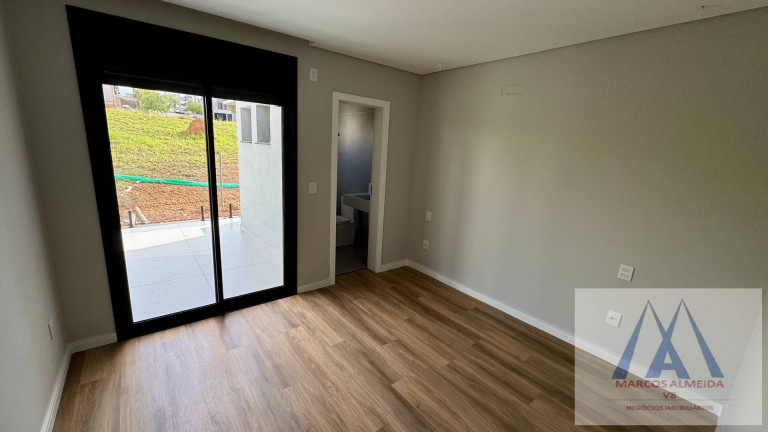 Imagem Casa de Condomínio com 3 Quartos à Venda, 210 m² em Cezar De Souza - Mogi Das Cruzes
