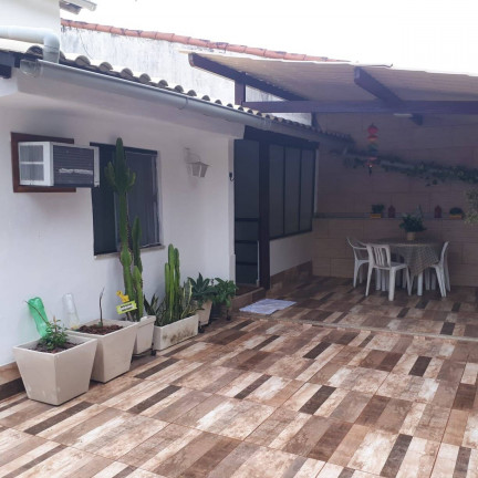 Imagem Casa de Condomínio com 4 Quartos à Venda, 153 m² em Iguaba Grande