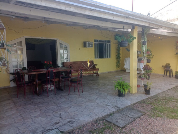 Imagem Casa com 4 Quartos à Venda, em Carvoeiro - Guaratuba Imagem Casa com 4 Quartos à Venda, em Carvoeiro - Guaratuba