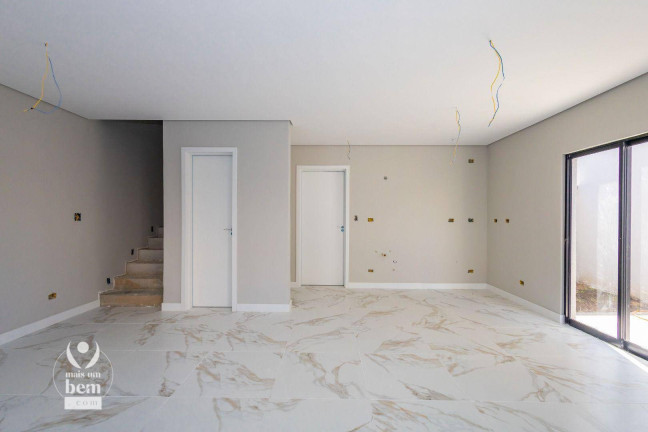 Imagem Sobrado com 3 Quartos à Venda, 111 m² em Santa Cândida - Curitiba Imagem Sobrado com 3 Quartos à Venda, 111 m² em Santa Cândida - Curitiba