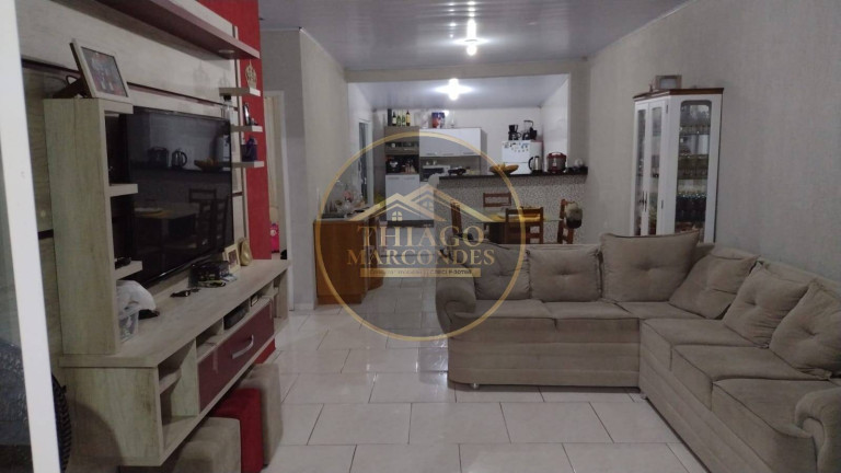 Casa com 2 Quartos à Venda, 90 m² em Bairro Piçarras - Guaratuba