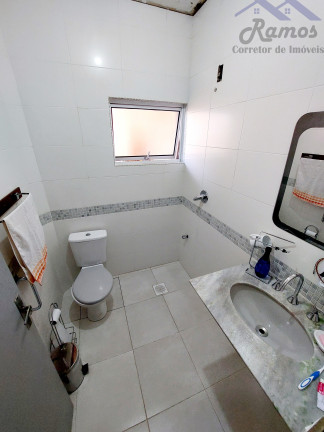 Imagem Imóvel com 3 Quartos à Venda, 217 m² em Nonoai - Porto Alegre Imagem Imóvel com 3 Quartos à Venda, 217 m² em Nonoai - Porto Alegre