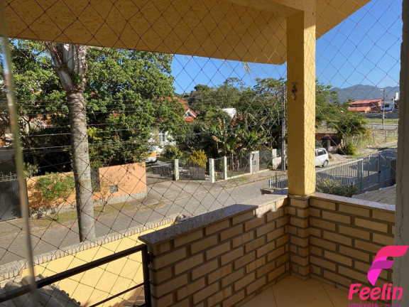 Imagem Casa com 6 Quartos à Venda, 220 m² em Campeche - Florianópolis
