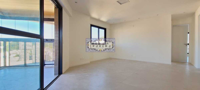 Imagem Cobertura com 4 Quartos à Venda, 201 m² em Laranjeiras - Rio De Janeiro Imagem Cobertura com 4 Quartos à Venda, 201 m² em Laranjeiras - Rio De Janeiro