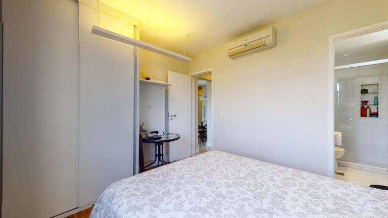 Imagem Imóvel com 2 Quartos à Venda, 75 m² em Lagoa - Rio De Janeiro Imagem Imóvel com 2 Quartos à Venda, 75 m² em Lagoa - Rio De Janeiro