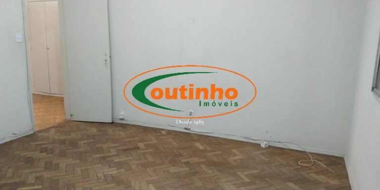 Imagem Apartamento com 3 Quartos à Venda, 130 m² em Tijuca - Rio De Janeiro Imagem Apartamento com 3 Quartos à Venda, 130 m² em Tijuca - Rio De Janeiro