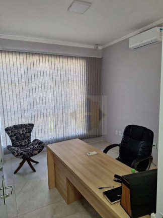 Imagem Sala Comercial à Venda, 215 m² em Bairro Alto Pereque - Porto Belo Imagem Sala Comercial à Venda, 215 m² em Bairro Alto Pereque - Porto Belo