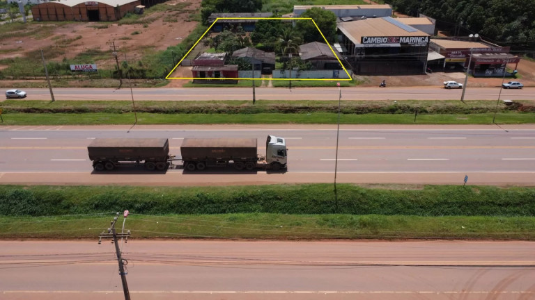 Terreno à Venda, 3.698 m² em Distrito Industrial - Sinop