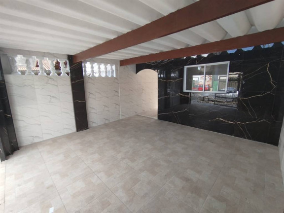 Casa com 3 Quartos à Venda,  em Mirim - Praia Grande