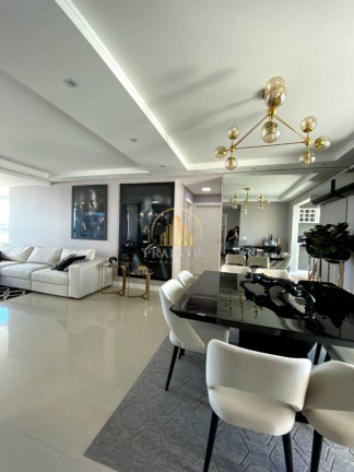 Imagem Apartamento com 3 Quartos à Venda, 140 m² em Pioneiros - Balneário Camboriú Imagem Apartamento com 3 Quartos à Venda, 140 m² em Pioneiros - Balneário Camboriú